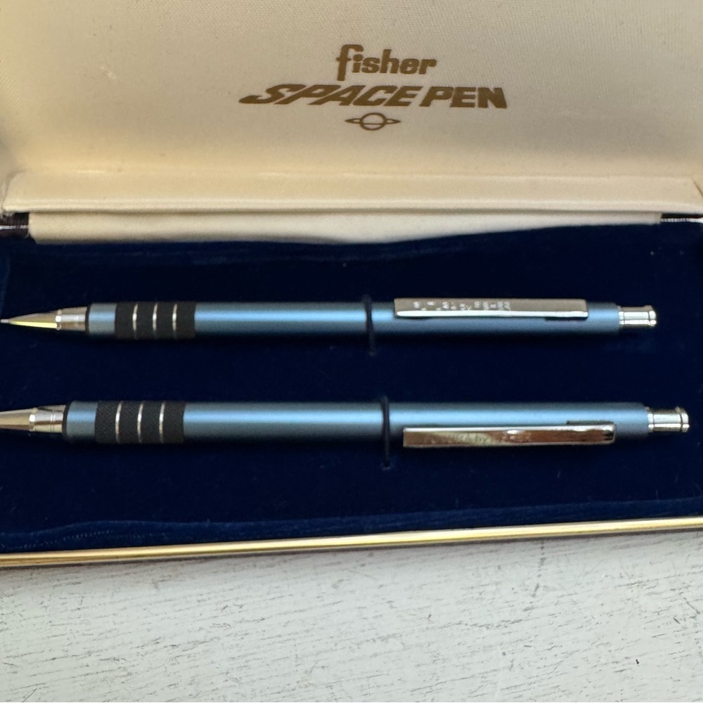 Vintage Futura by Fisher Space Pen & Pencil Set in Blue and Silver - Picture 6 of 16